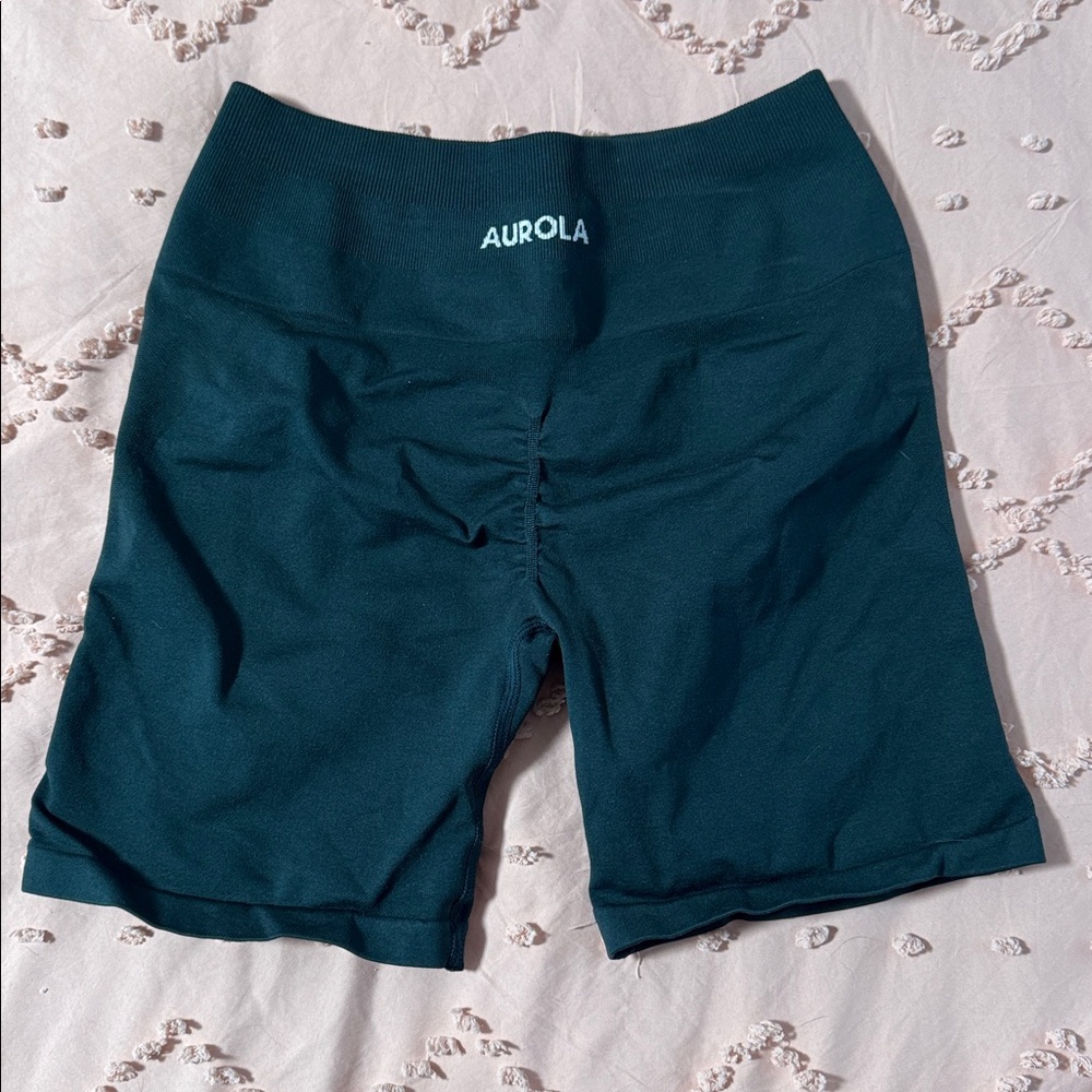 Dark Green Aurola Women's Gym Shorts